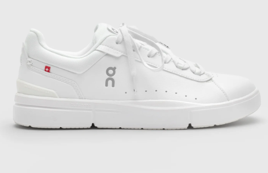 On THE ROGER Advantage Women’s Sneakers – White