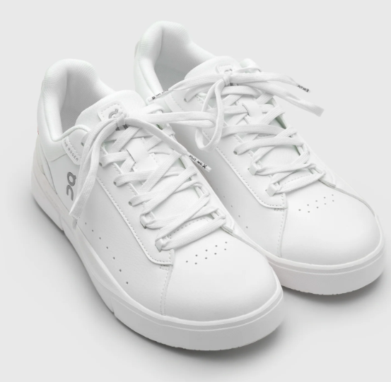 On THE ROGER Advantage Women’s Sneakers – White