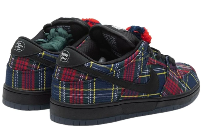 Nike SB x Nardwuar Dunk Low Skate Shoes – Tartan
