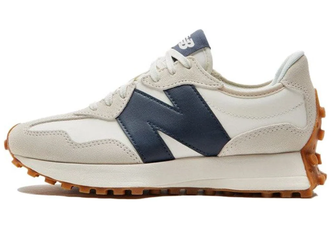 New Balance Women's 327 'Moonbeam Outerspace' Sneakers (WS327KB)